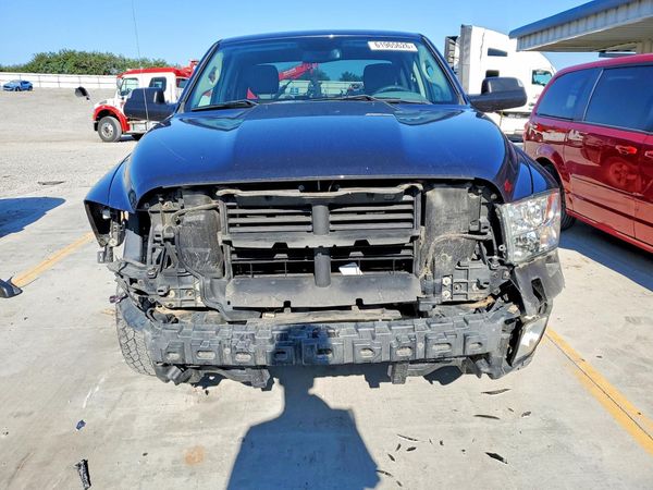 2016 RAM 1500 ST