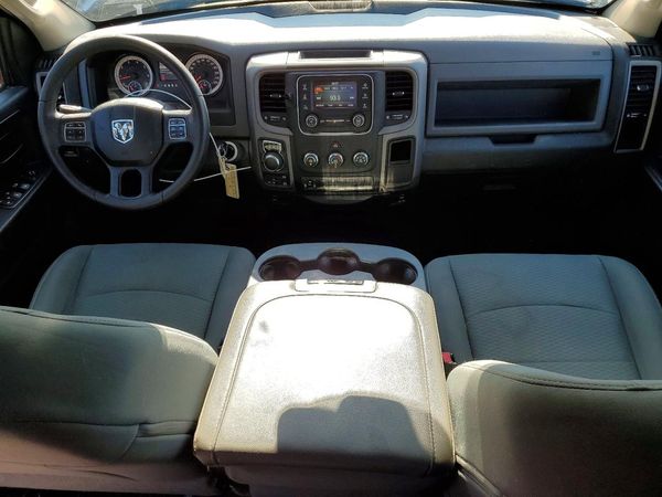 2016 RAM 1500 ST