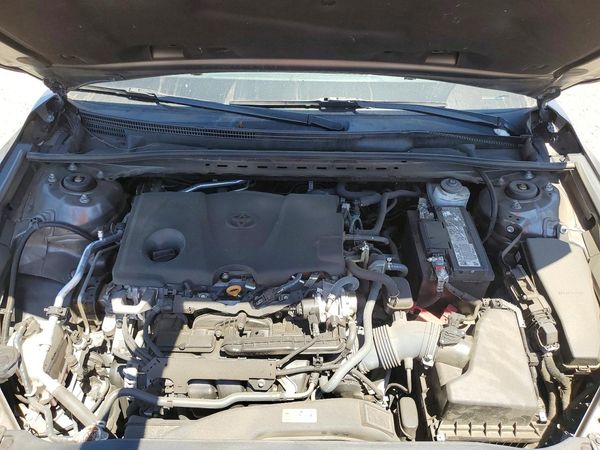 2023 TOYOTA CAMRY SE — Engine bay