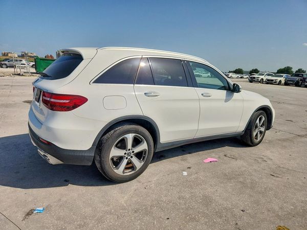 2019 MERCEDES-BENZ GLC GLC300