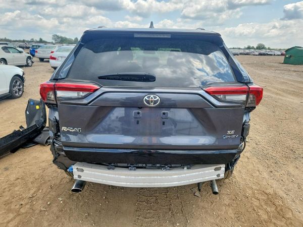 2025 TOYOTA RAV4 SE