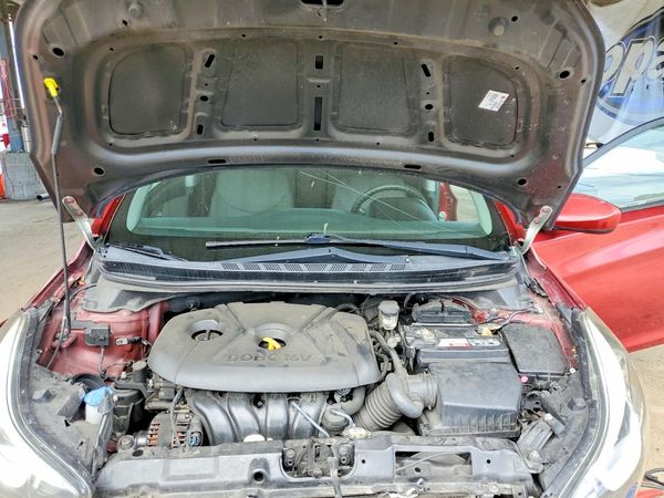 2015 HYUNDAI ELANTRA GLS(Middle)