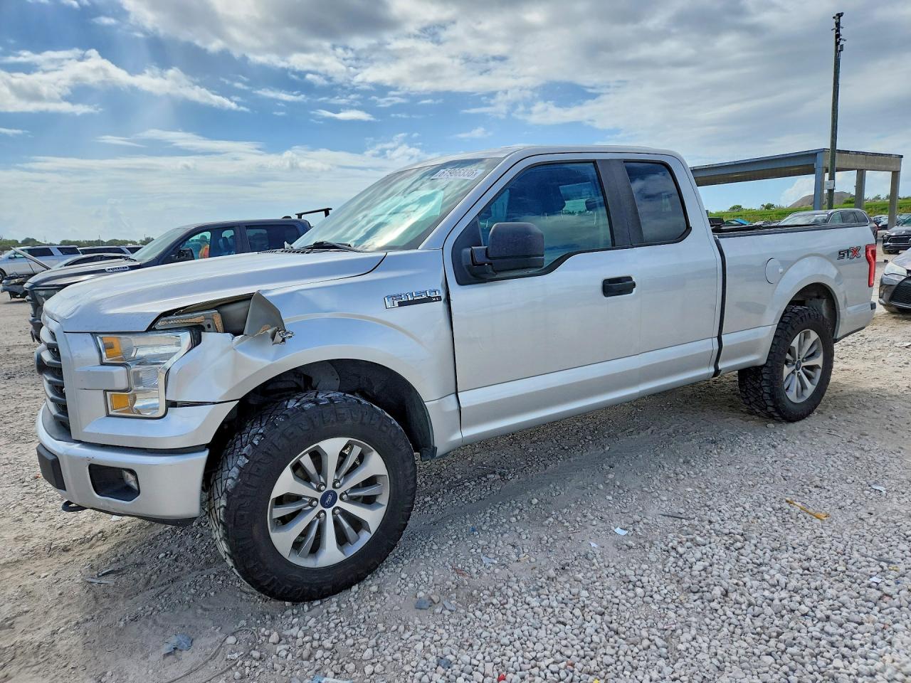 2017 FORD F150 SuperCab
