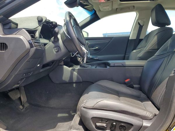 2025 LEXUS ES 300H 300h Luxury
