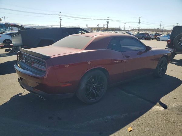 2018 DODGE CHALLENGER SXT
