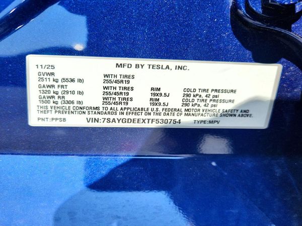 2026 TESLA MODEL Y