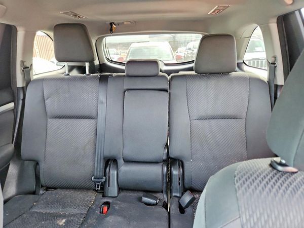 2018 TOYOTA HIGHLANDER LE