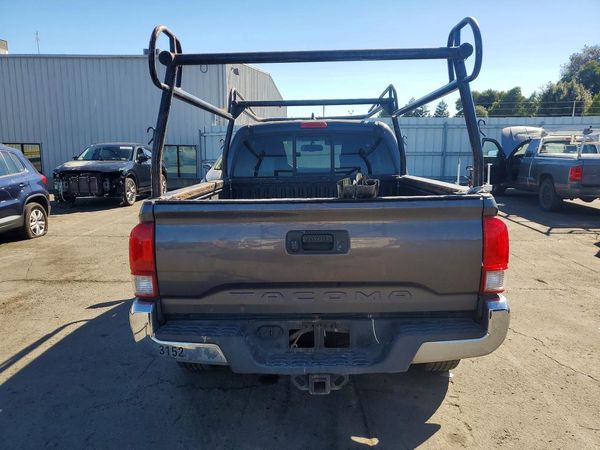 2016 TOYOTA TACOMA