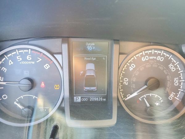 2016 TOYOTA TACOMA