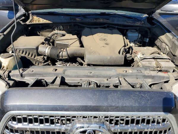 2016 TOYOTA TACOMA
