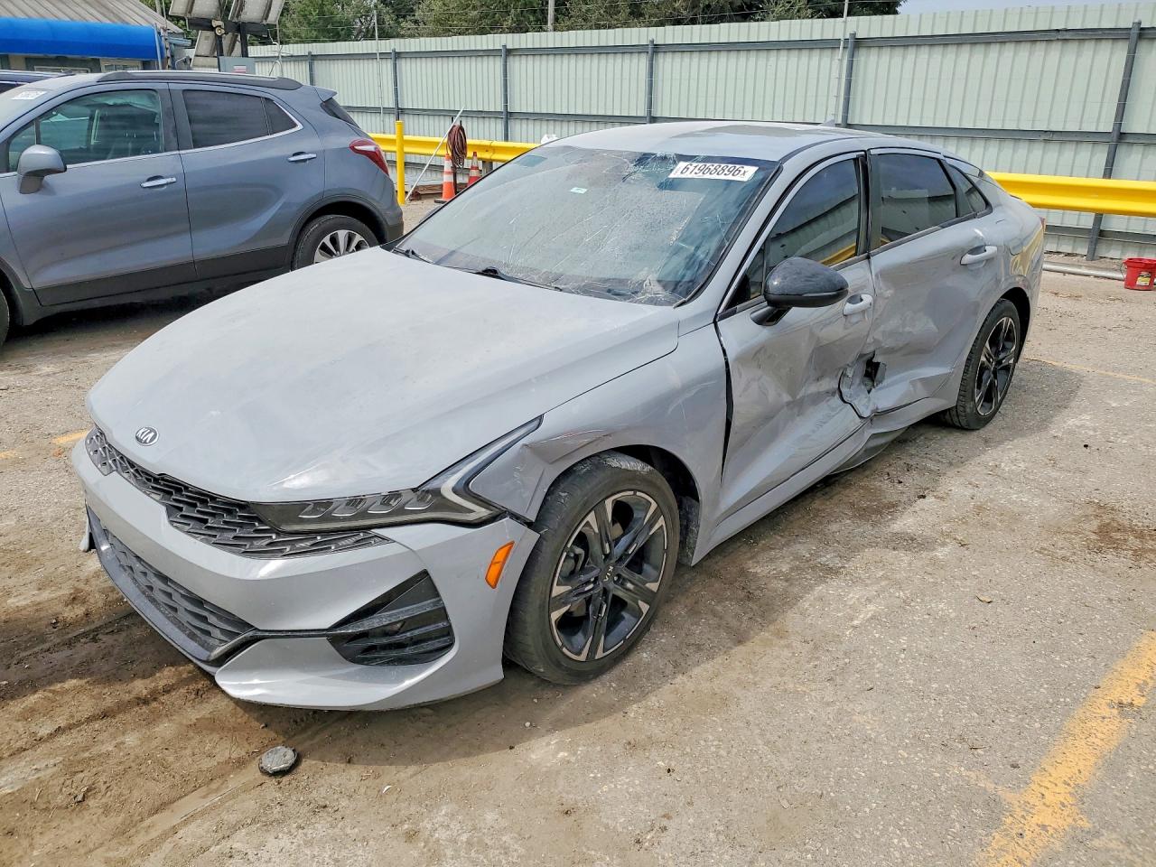 2021 KIA K5 GT-Line