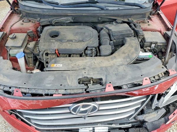2017 HYUNDAI SONATA SE, Eco — Engine bay