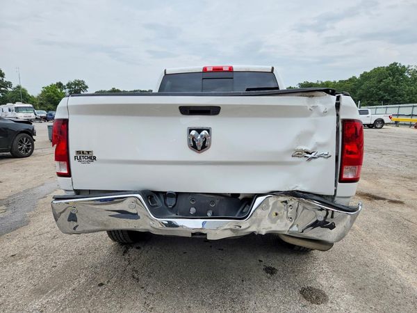 2020 RAM 1500 CLASSIC SLT