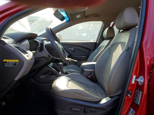 2015 HYUNDAI TUCSON GL (Middle-Low)