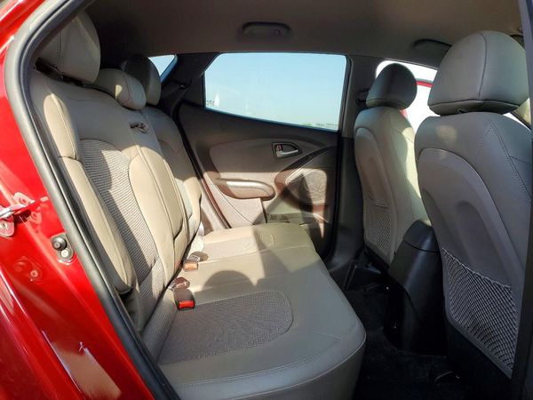 2015 HYUNDAI TUCSON GL (Middle-Low)