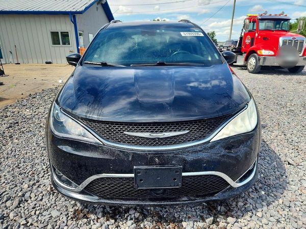 2020 CHRYSLER PACIFICA Touring L Plus