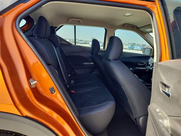 2024 NISSAN KICKS SV
