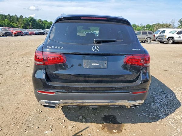 2021 MERCEDES-BENZ GLC GLC300-4M
