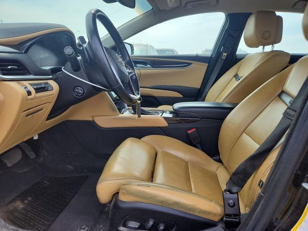 2013 CADILLAC XTS Premium
