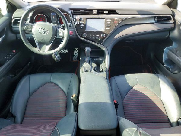 2020 TOYOTA CAMRY