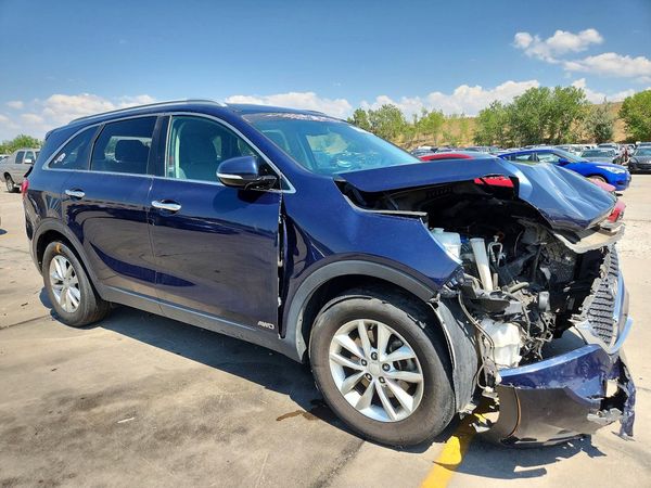 2016 KIA SORENTO L / LX