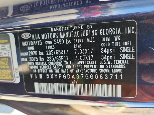 2016 KIA SORENTO L / LX
