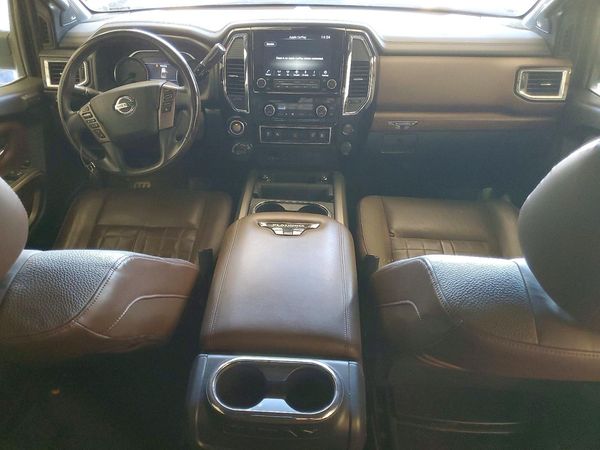 2021 NISSAN TITAN Crew Cab