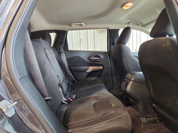 2017 JEEP CHEROKEE LATITUDE 4X4