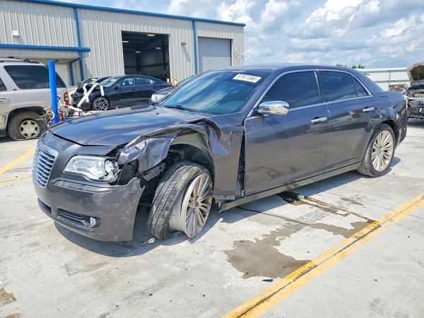 2013 CHRYSLER 300