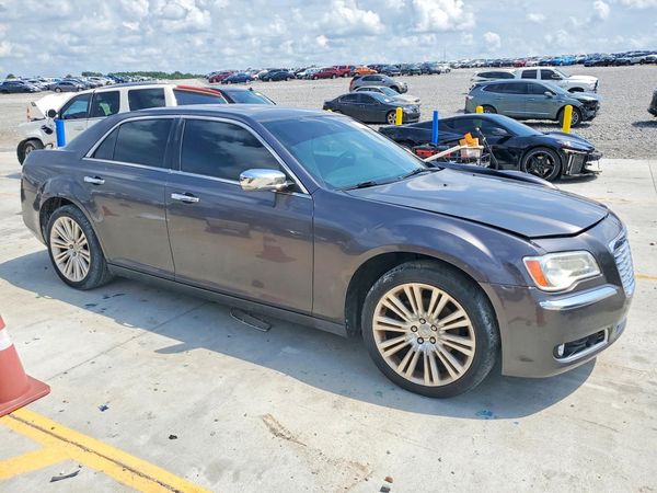 2013 CHRYSLER 300