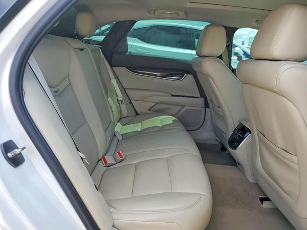 2017 CADILLAC XTS Luxury