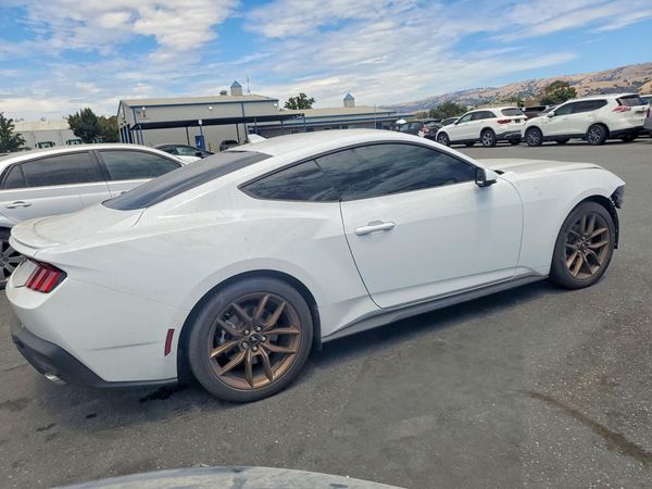 2025 FORD MUSTANG I4