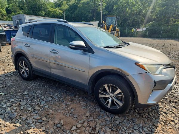 2018 TOYOTA RAV4 Adventure/XLE