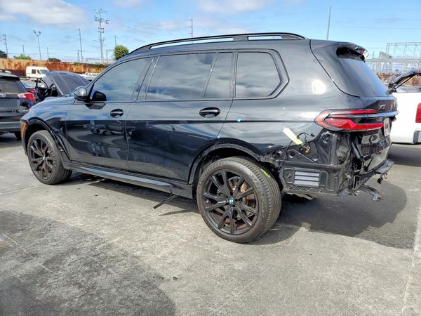 2024 BMW X7 xDrive40i