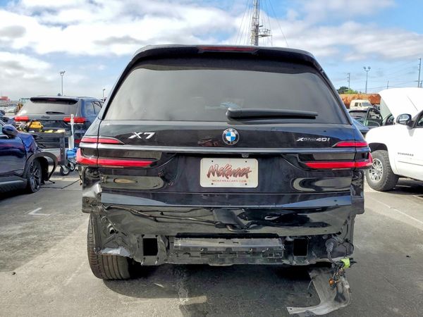 2024 BMW X7 xDrive40i
