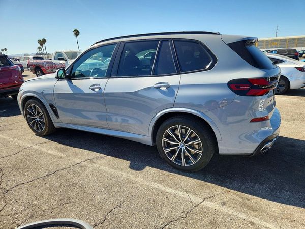 2024 BMW X5 xDrive50e