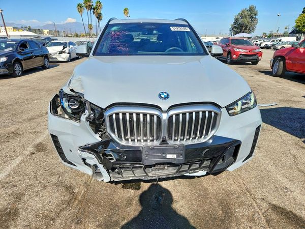 2024 BMW X5 xDrive50e