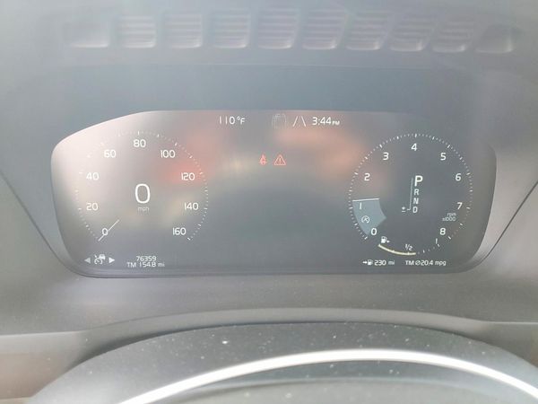 2017 VOLVO XC90 Momentum