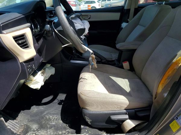 2015 TOYOTA COROLLA