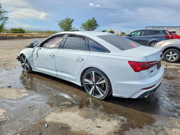 2022 AUDI S6