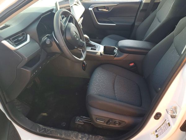 2025 TOYOTA RAV4