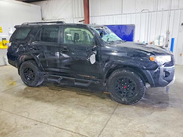 2024 TOYOTA 4RUNNER