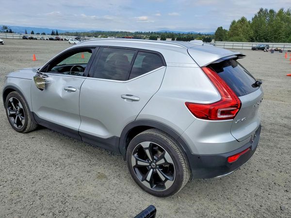 2019 VOLVO XC40 Inscription