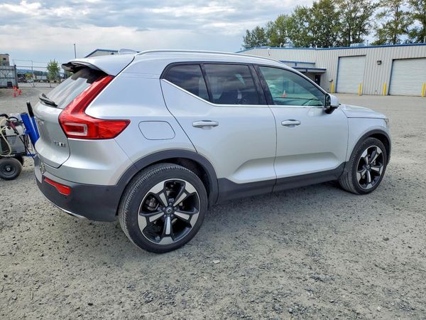 2019 VOLVO XC40 Inscription