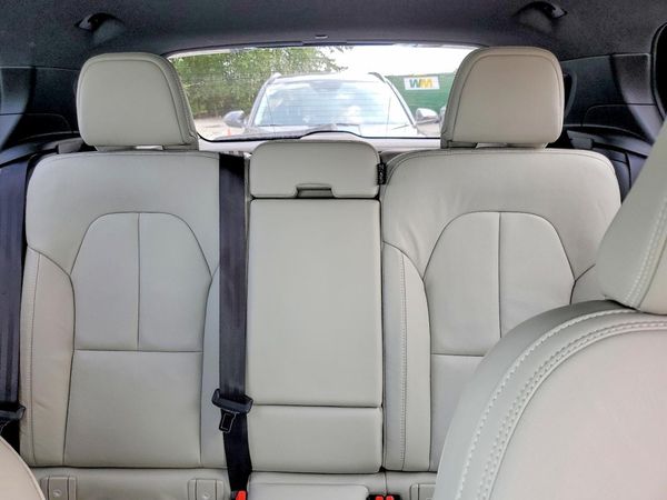 2019 VOLVO XC40 Inscription