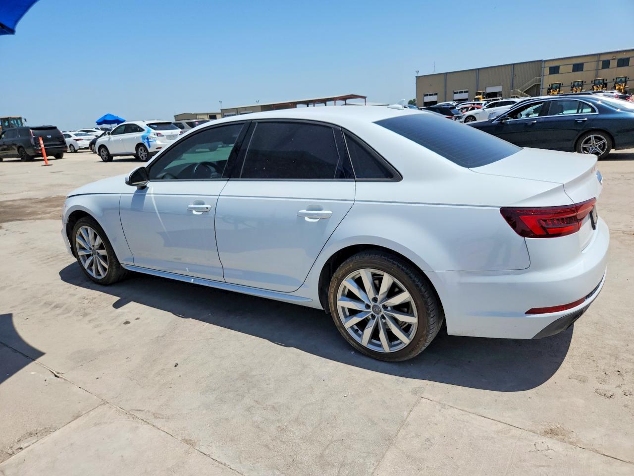 2018 AUDI A4