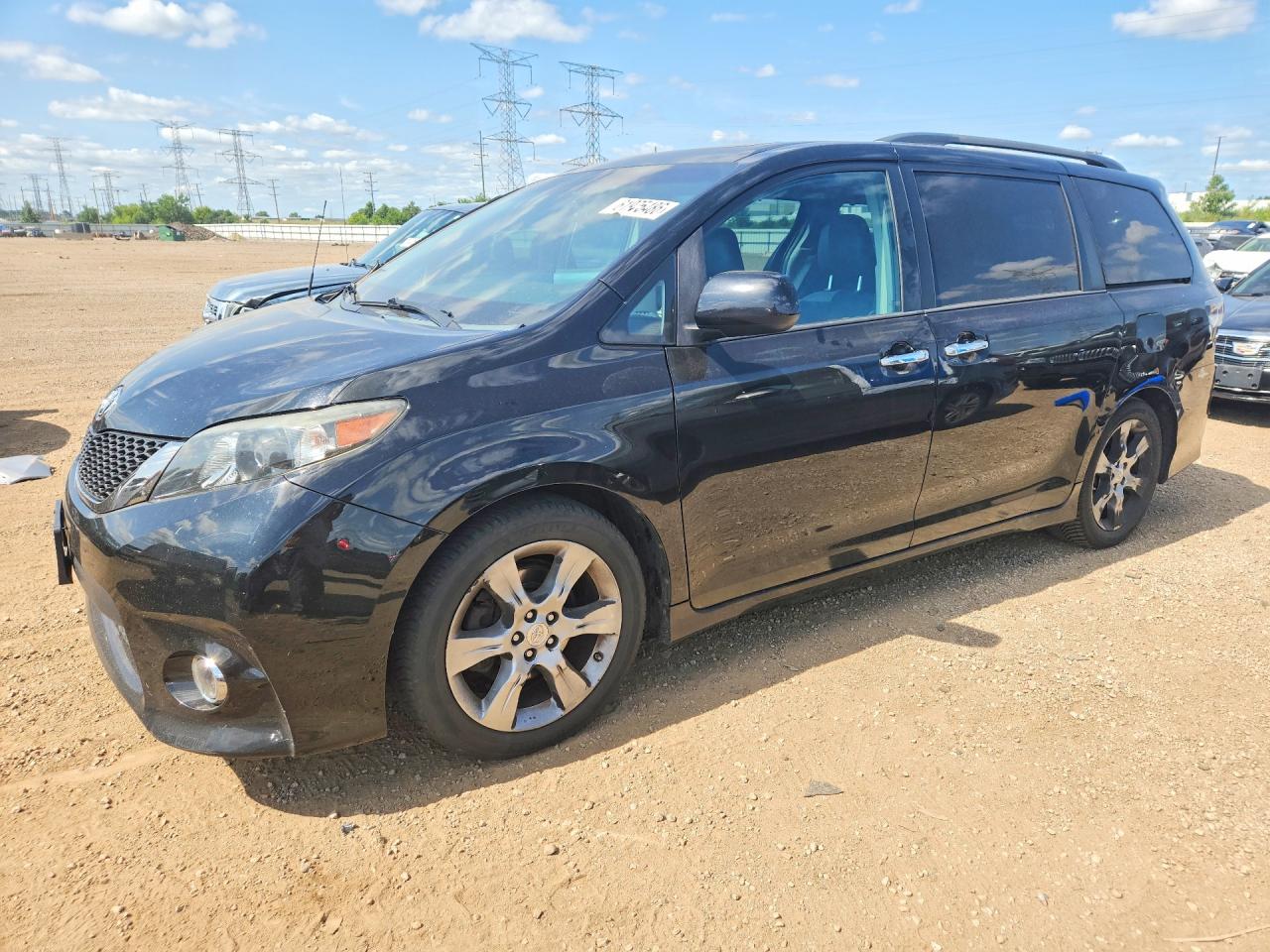 2013 TOYOTA SIENNA