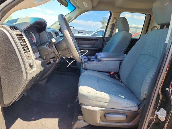 2014 RAM 1500 ST QUAD CAB 4X2