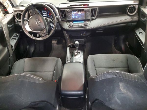 2017 TOYOTA RAV4 XLE