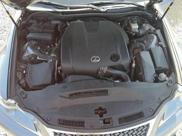 2015 LEXUS IS